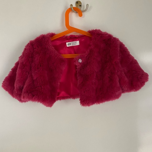 H&M Faux Fur Shrug/Bolero Size 6- 8Y. - Picture 3 of 8
